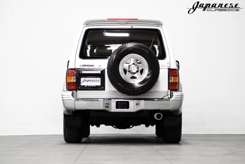 1995 Mitsubishi Pajero JDM car for sale — photo 7 of 25