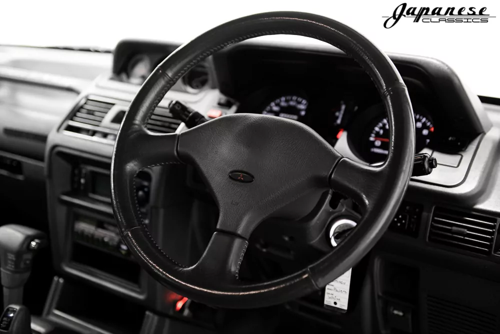 1995 Mitsubishi Pajero JDM car for sale — photo 13 of 25