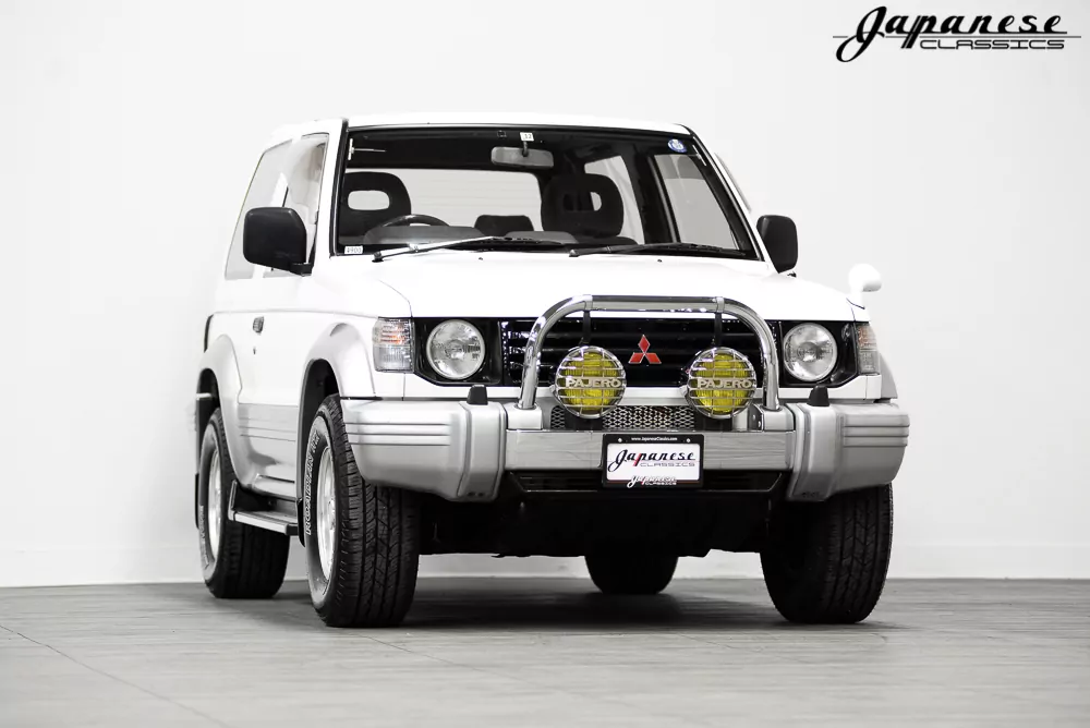 1995 Mitsubishi Pajero JDM car for sale — photo 3 of 25