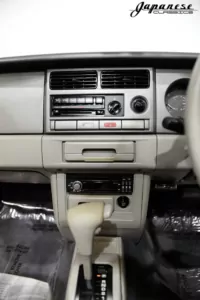 1995 Nissan Rasheen