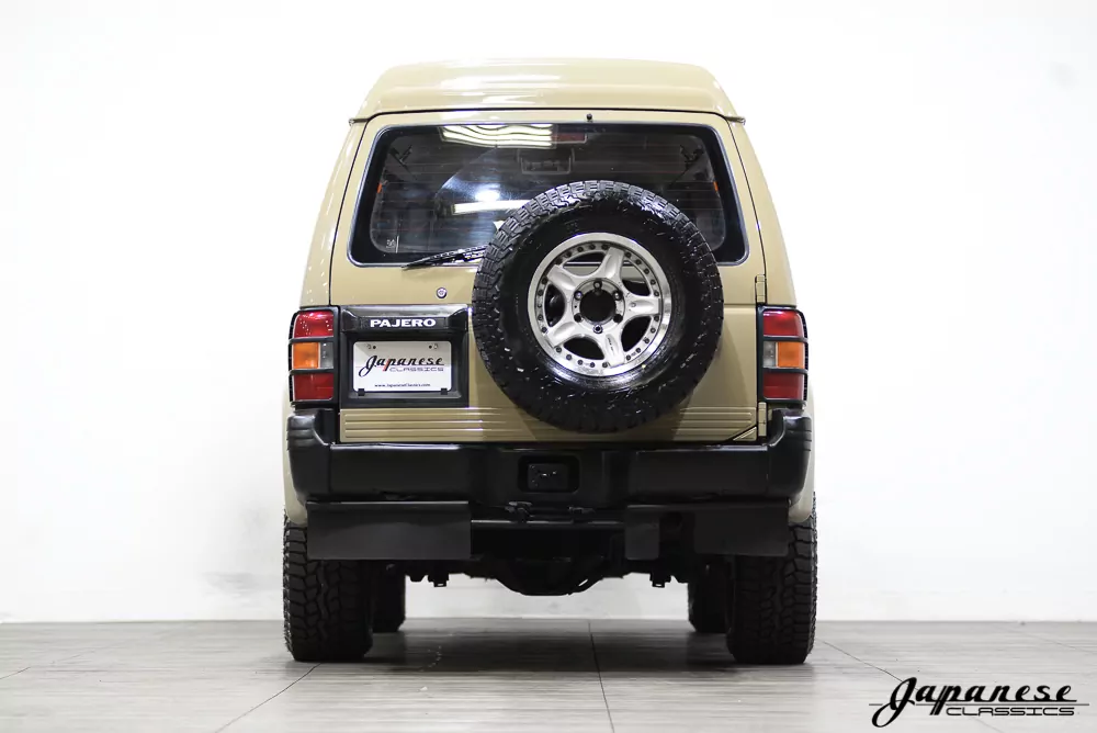 1995 Mitsubishi Pajero JDM car for sale — photo 7 of 25