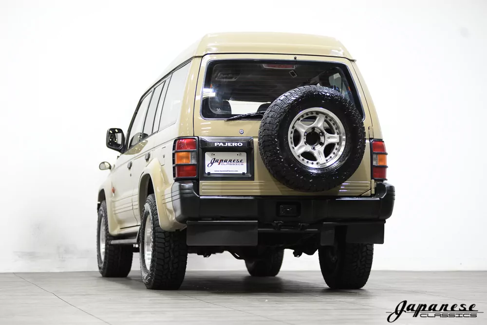 1995 Mitsubishi Pajero JDM car for sale — photo 8 of 25