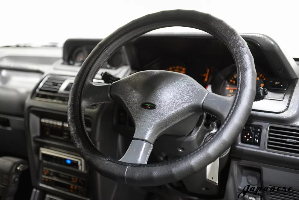 1995 Mitsubishi Pajero JDM car for sale — photo 12 of 25