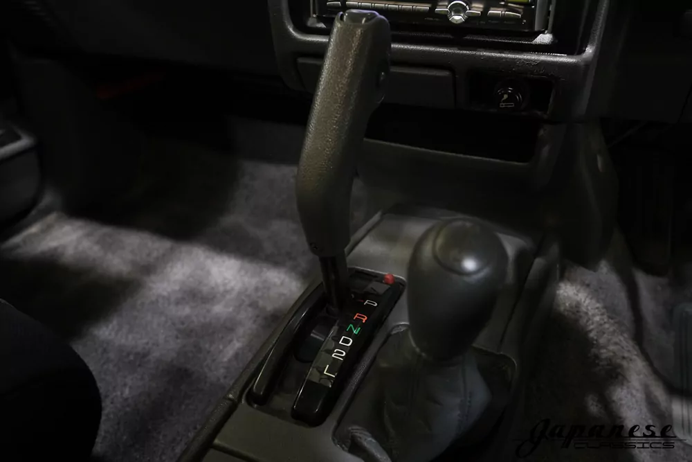 1995 Toyota Hilux Surf JDM car for sale — photo 12 of 25