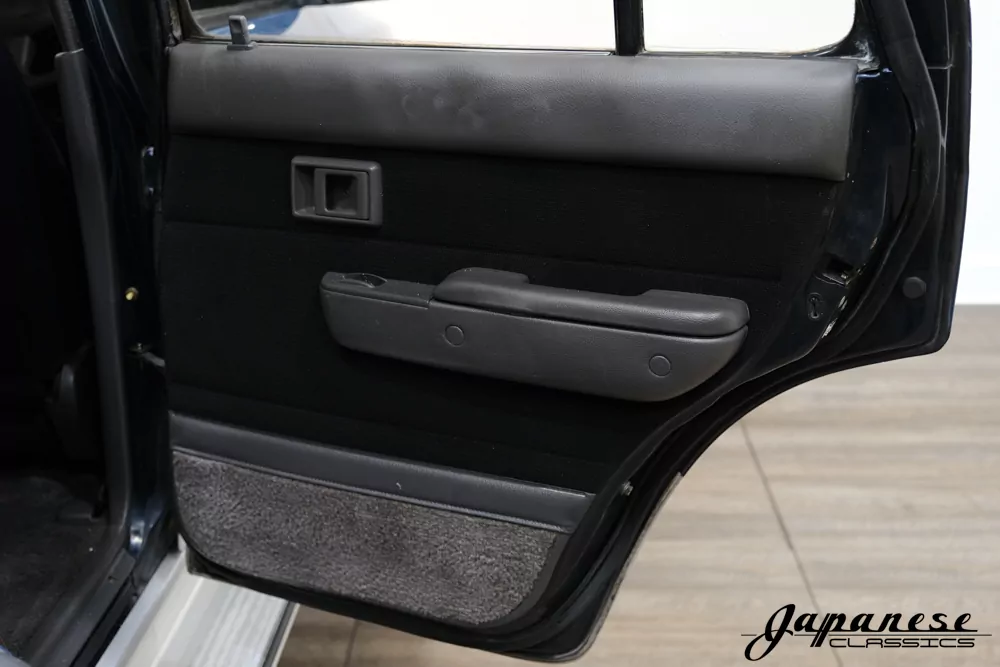 1995 Toyota Hilux Surf JDM car for sale — photo 21 of 25