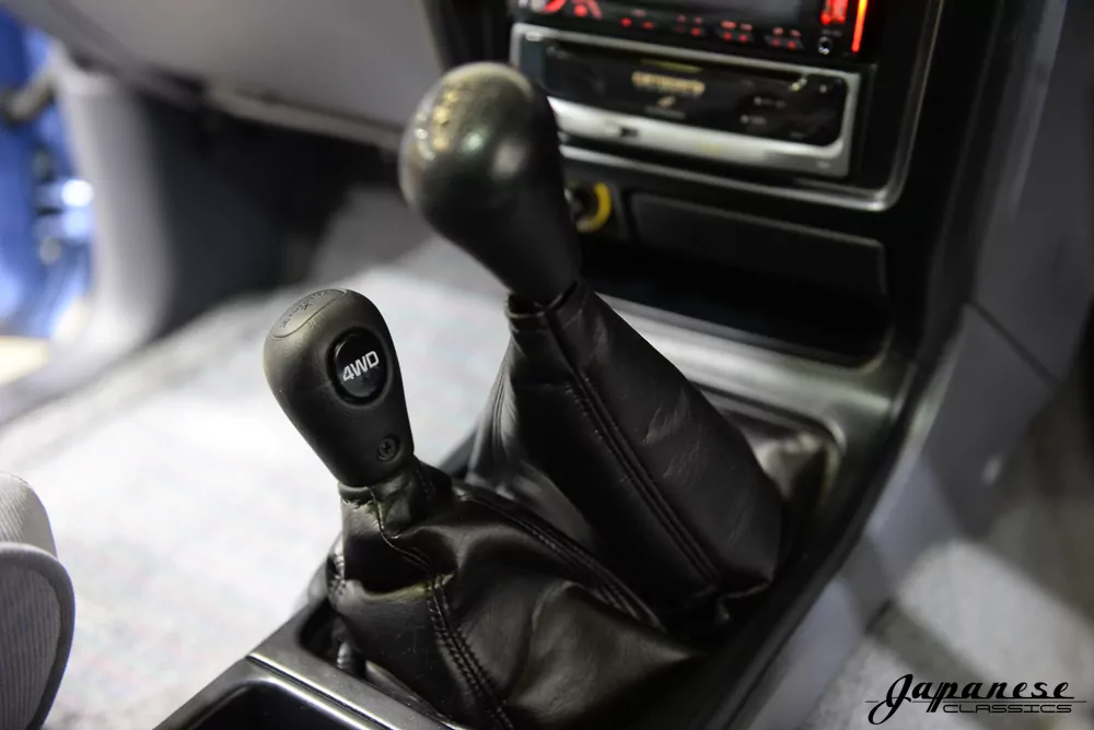 1996 Toyota Hilux Surf JDM car for sale — photo 11 of 25