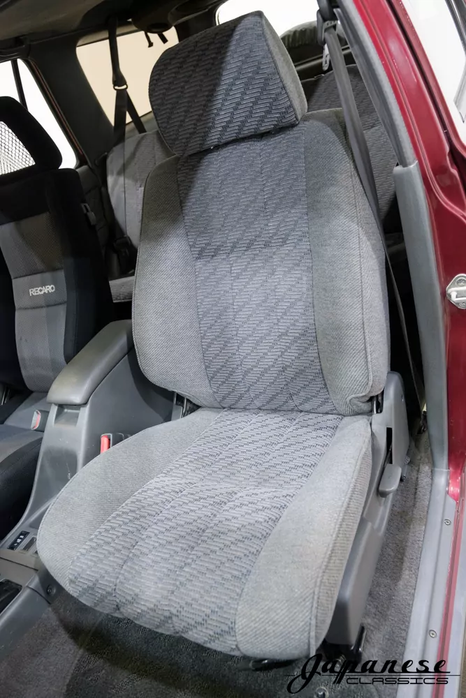 1993 Toyota Hilux Surf JDM car for sale — photo 17 of 25