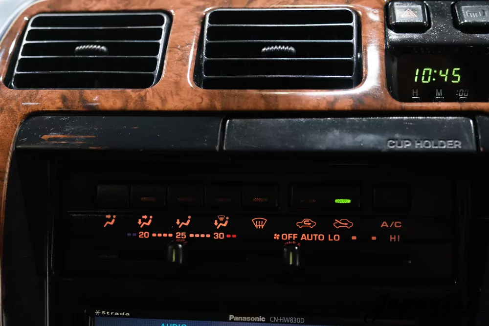 1997 Toyota Hilux Surf JDM car for sale — photo 13 of 25