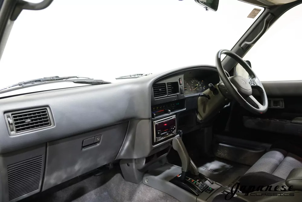 1992 Toyota Hilux Surf JDM car for sale — photo 9 of 25