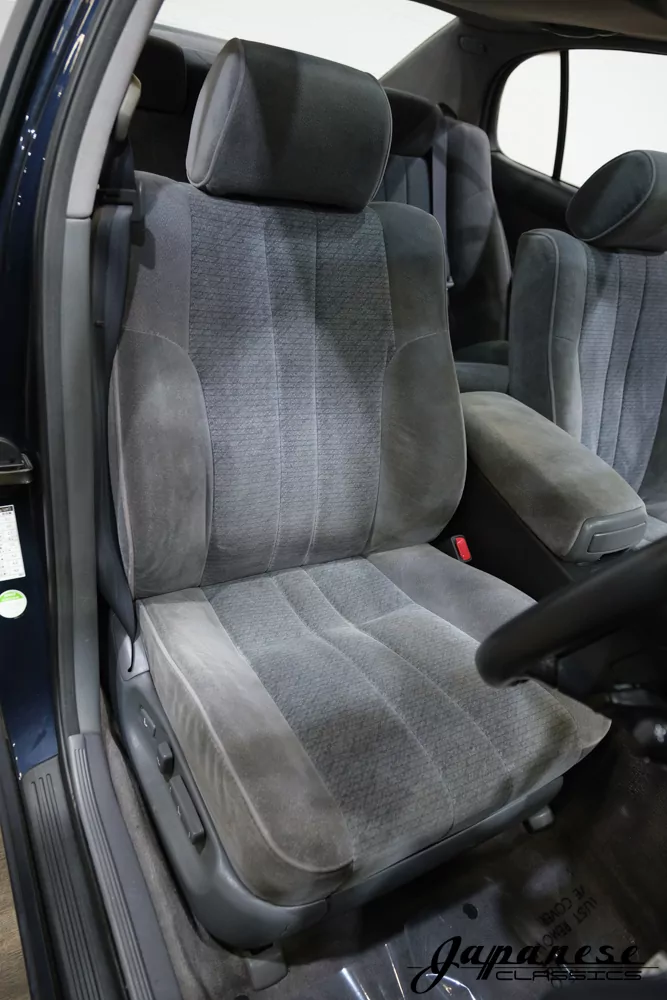 1995 Toyota Aristo JDM car for sale — photo 17 of 25