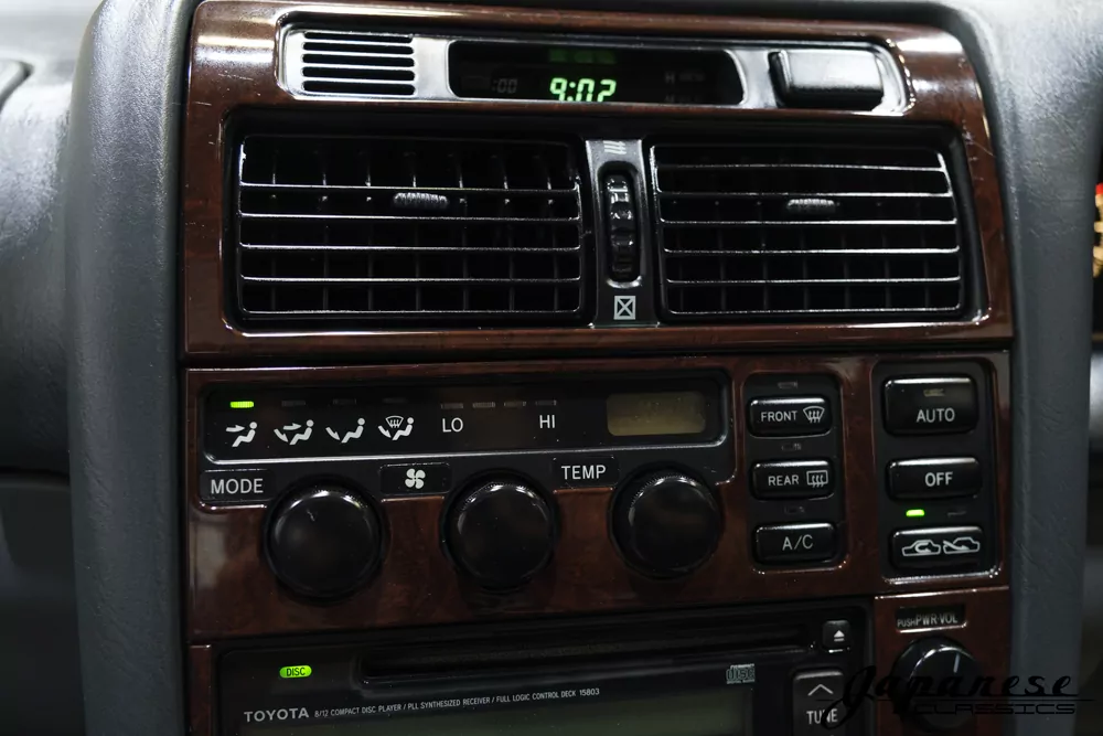 1995 Toyota Aristo JDM car for sale — photo 13 of 25