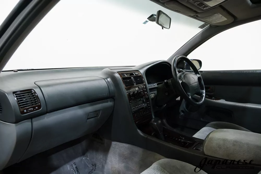 1995 Toyota Aristo JDM car for sale — photo 9 of 25