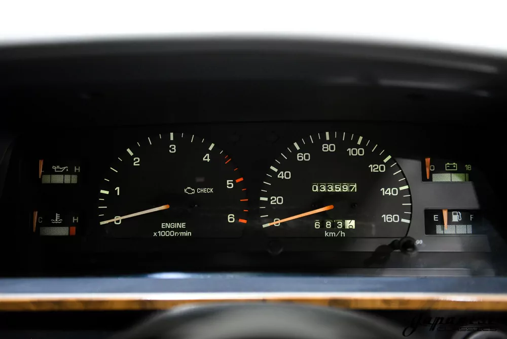 1993 Toyota Hilux Surf JDM car for sale — photo 14 of 25