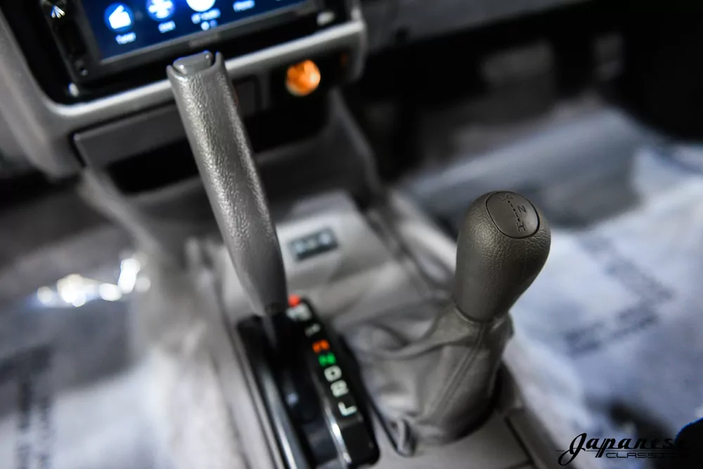 1993 Toyota Hilux Surf JDM car for sale — photo 12 of 25