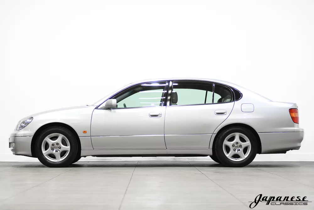 1997 Toyota Aristo JDM car for sale — photo 4 of 25