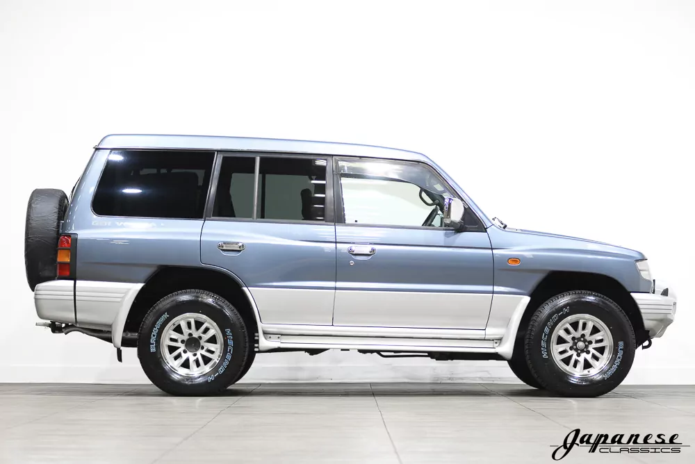 1997 Mitsubishi Pajero JDM car for sale — photo 5 of 25