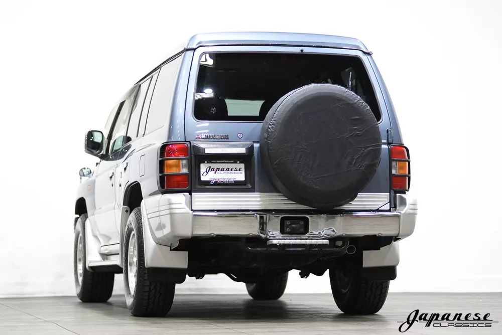 1997 Mitsubishi Pajero JDM car for sale — photo 6 of 25