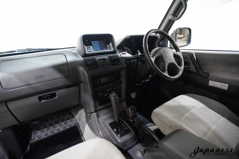 1997 Mitsubishi Pajero JDM car for sale — photo 9 of 25