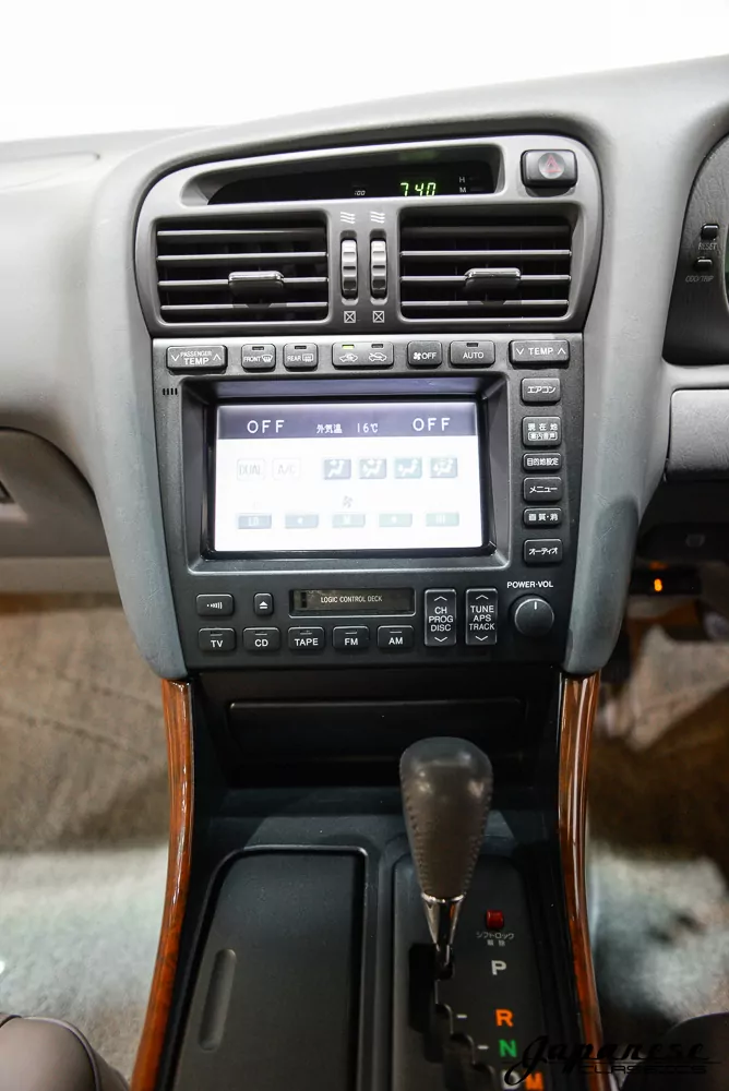 1997 Toyota Aristo JDM car for sale — photo 10 of 25
