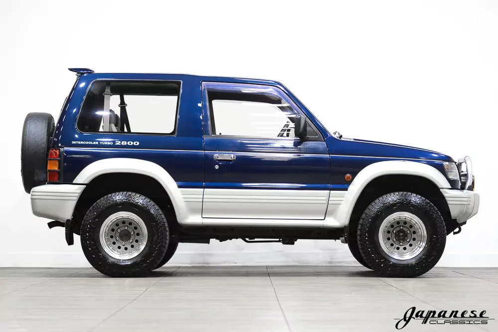 1993 Mitsubishi Pajero JDM car for sale — photo 5 of 25