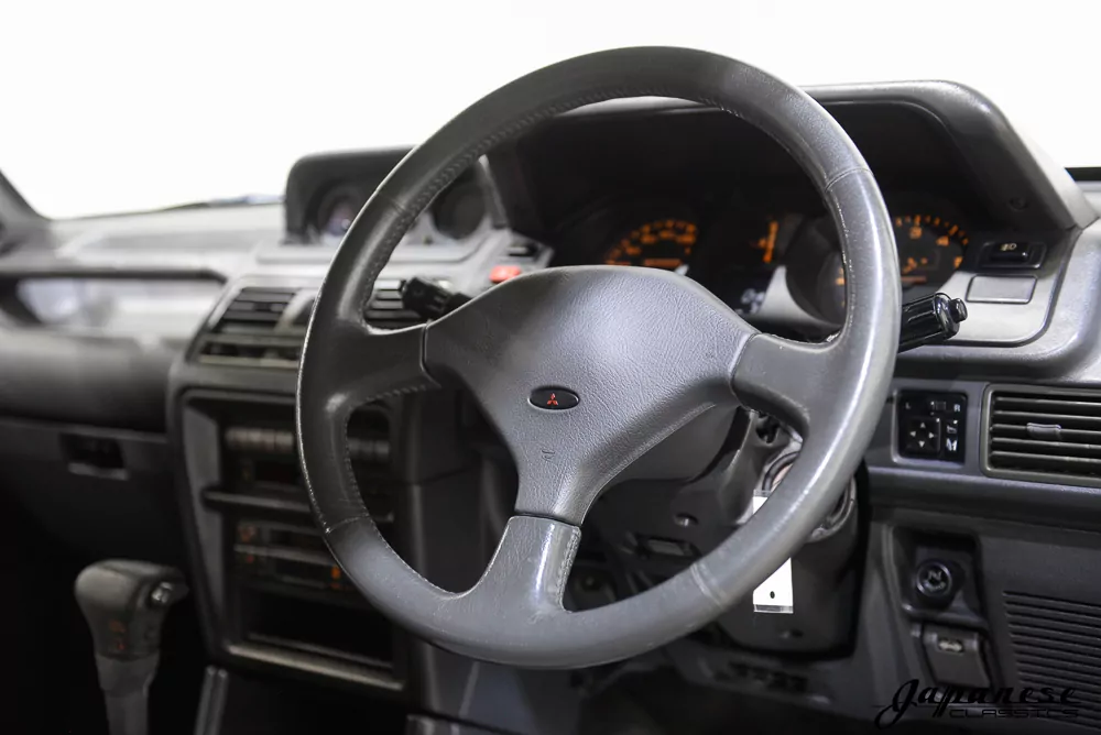 1993 Mitsubishi Pajero JDM car for sale — photo 14 of 25