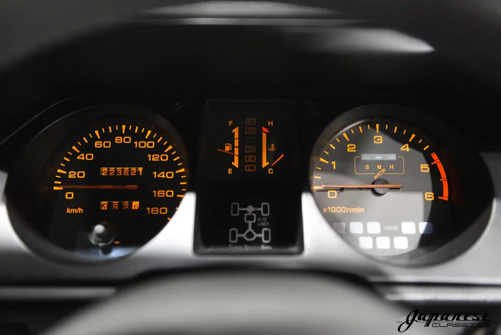 1993 Mitsubishi Pajero JDM car for sale — photo 15 of 25