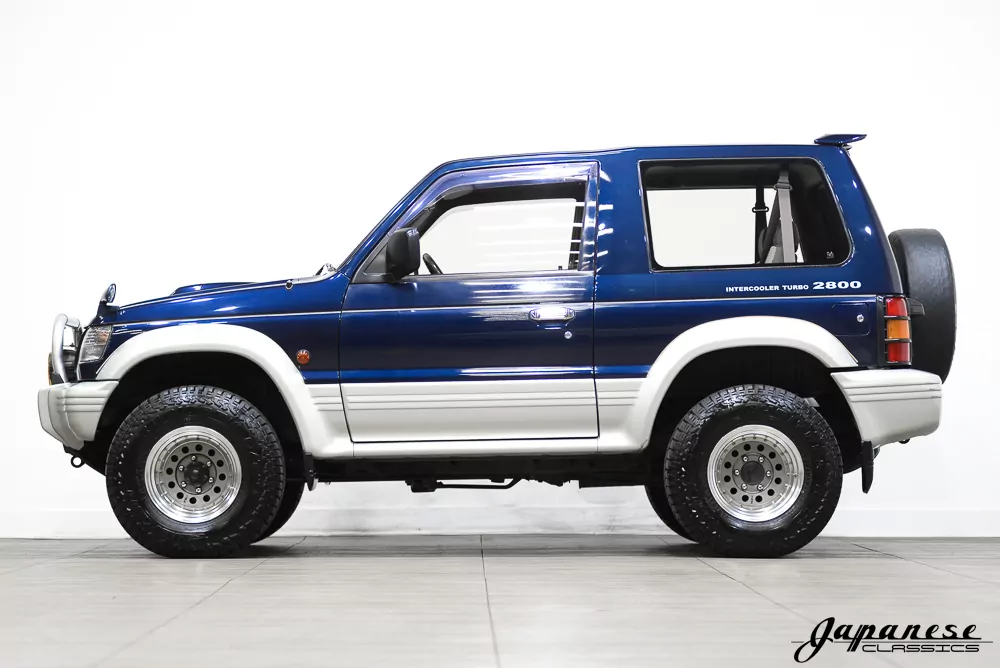 1993 Mitsubishi Pajero JDM car for sale — photo 4 of 25