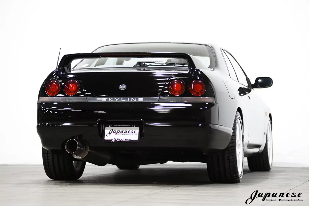 1993 Nissan Skyline JDM car for sale — photo 8 of 25