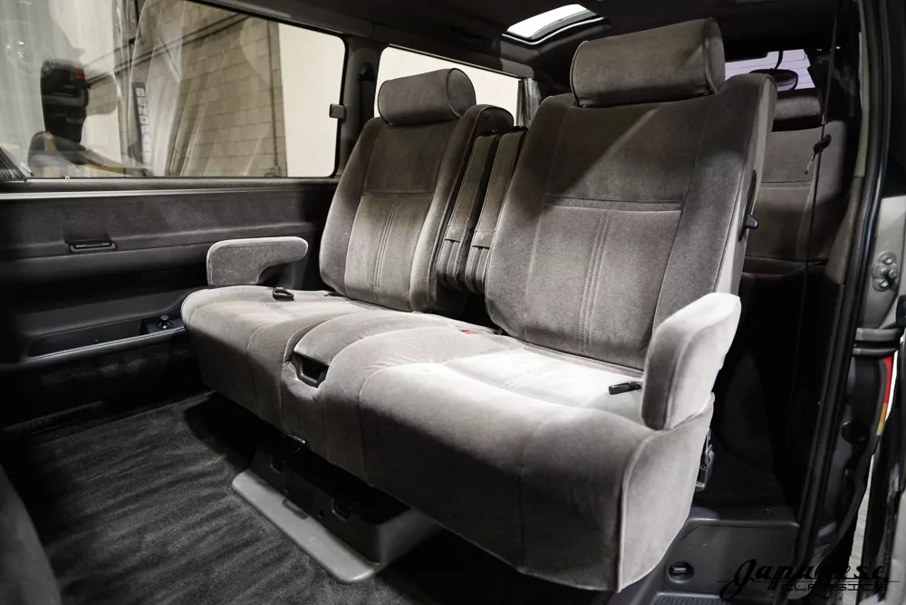 1998 Toyota HiAce JDM car for sale — photo 19 of 25