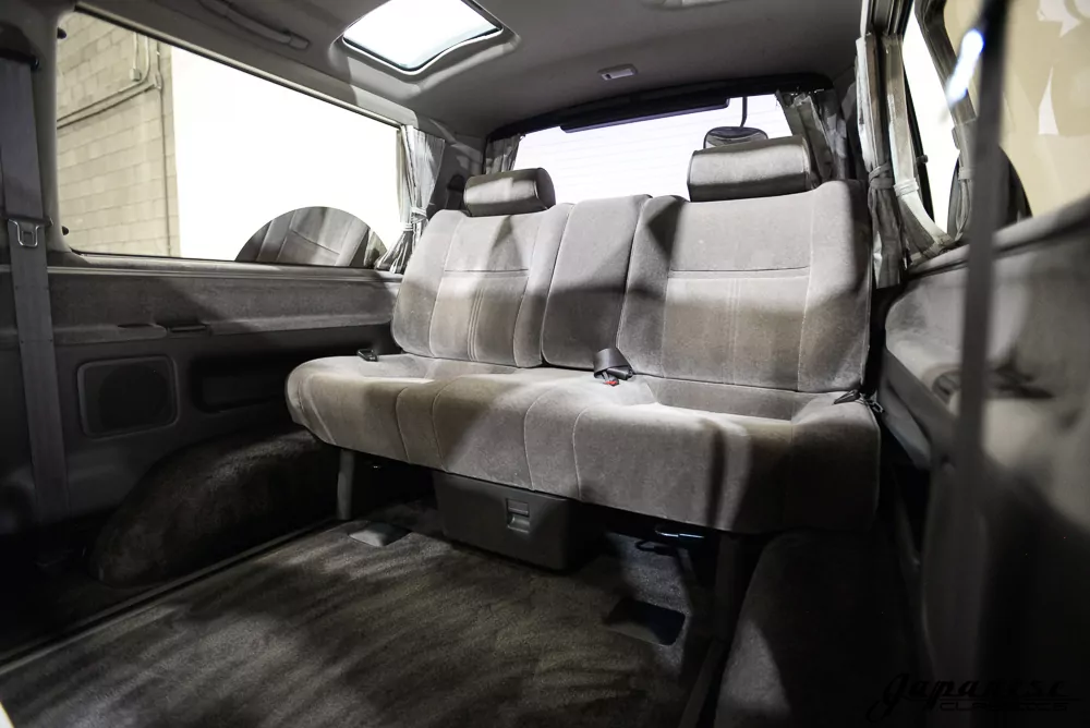 1998 Toyota HiAce JDM car for sale — photo 20 of 25