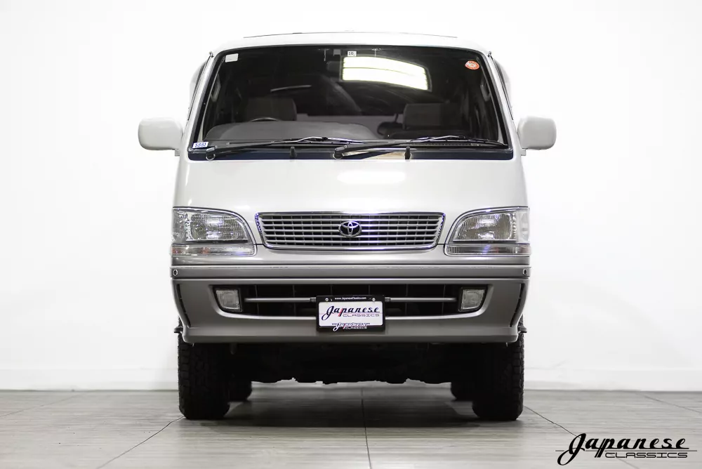 1998 Toyota HiAce JDM car for sale — photo 2 of 25