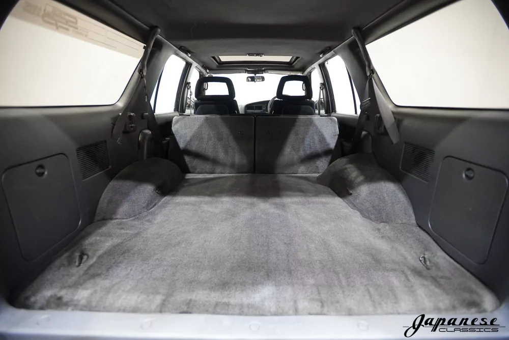 1992 Toyota Hilux Surf JDM car for sale — photo 23 of 25