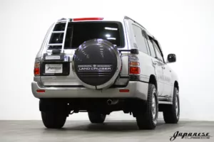 1998 Toyota Land Cruiser V8 – Japanese Classics