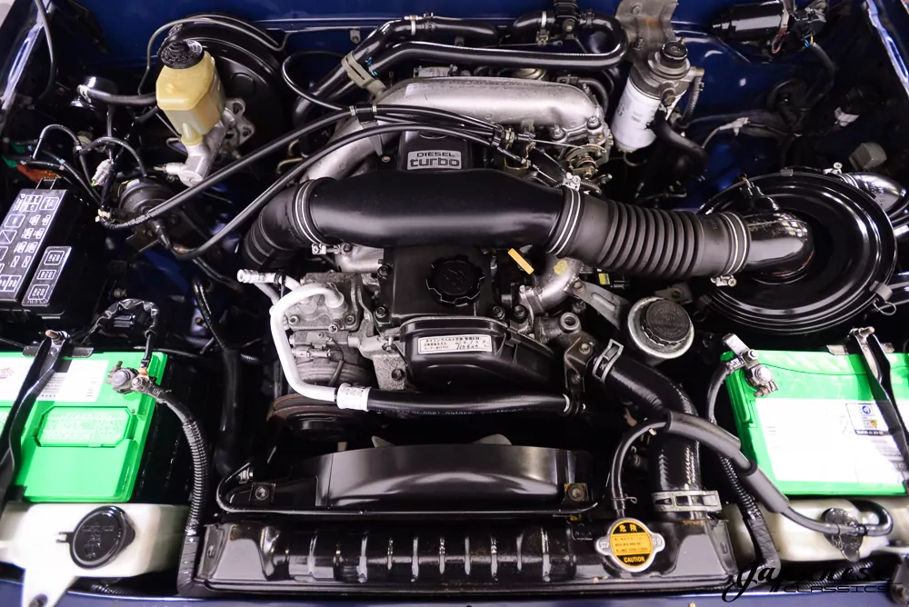 1994 Toyota Hilux Surf JDM car for sale — photo 20 of 25