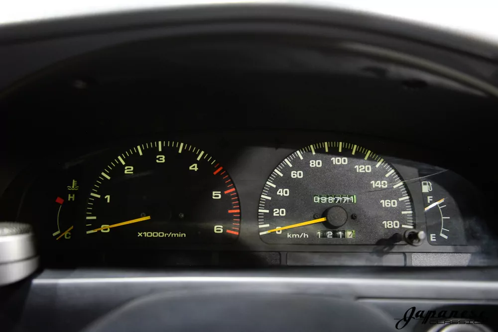 1996 Toyota Hilux Surf JDM car for sale — photo 14 of 25