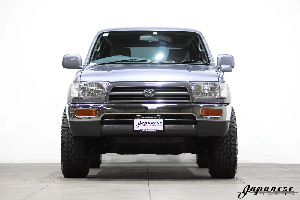 1996 Toyota Hilux Surf JDM car for sale — photo 2 of 25