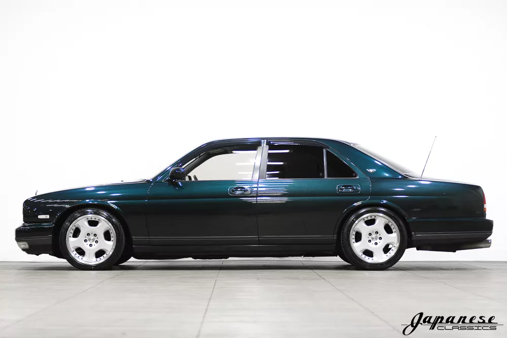 1994 Nissan Cima JDM car for sale — photo 4 of 25