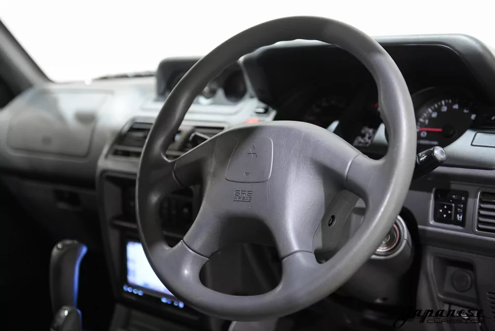 1998 Mitsubishi Pajero JDM car for sale — photo 13 of 25