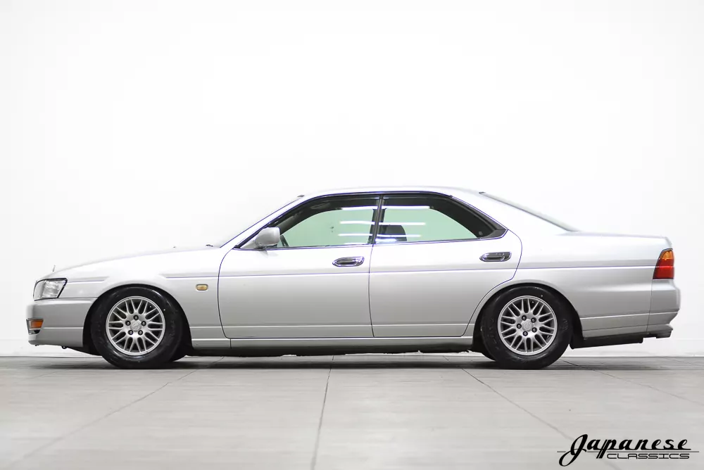 1998 Nissan Laurel JDM car for sale — photo 4 of 25