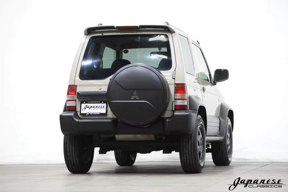 1997 Mitsubishi Pajero JDM car for sale — photo 8 of 25
