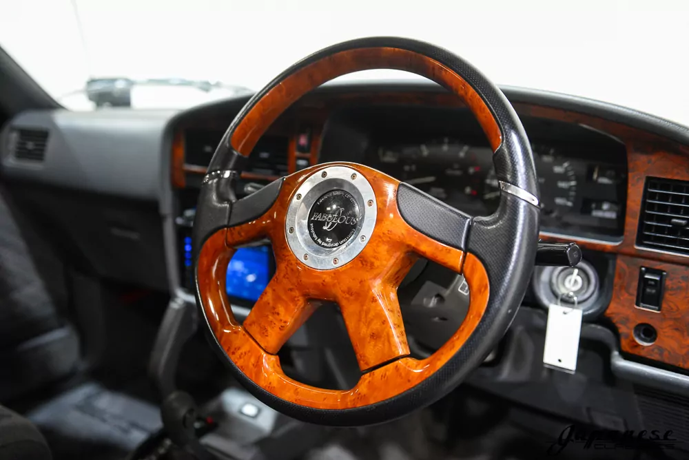 1993 Toyota Hilux Surf JDM car for sale — photo 12 of 25