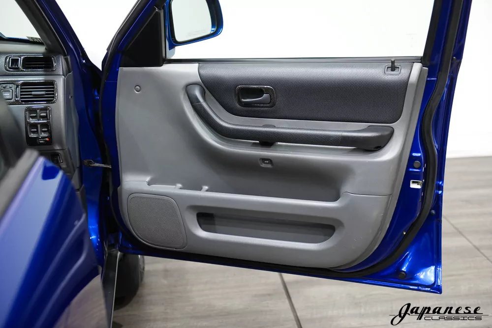 1998 Honda CR-V JDM car for sale — photo 19 of 25
