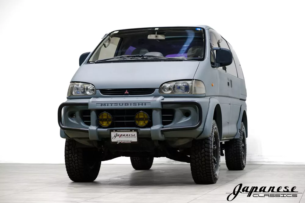 1995 Mitsubishi Delica JDM car for sale