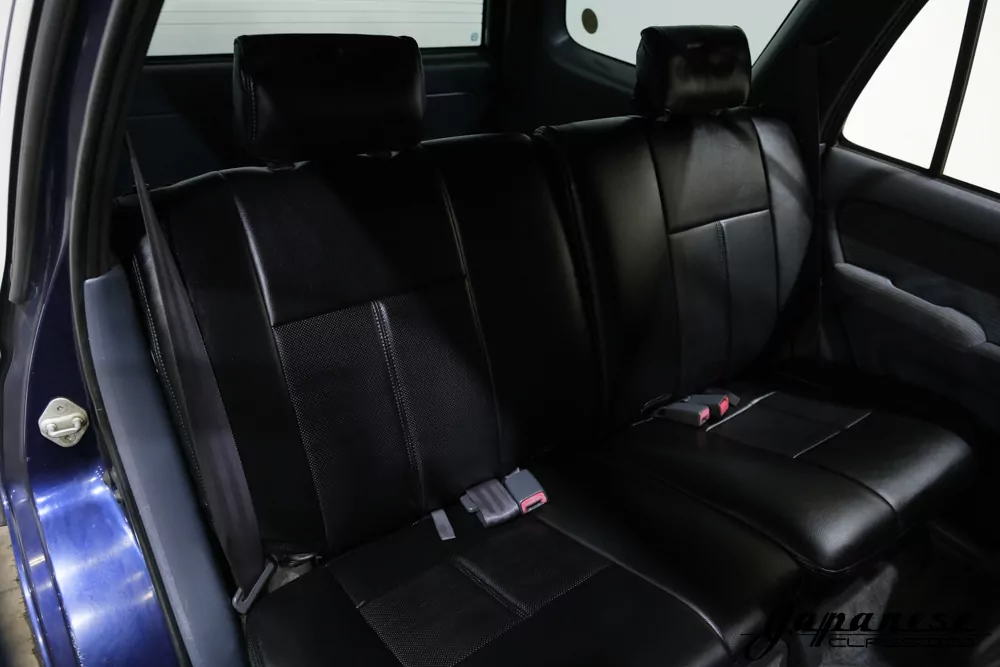 1996 Toyota Hilux Surf JDM car for sale — photo 19 of 25