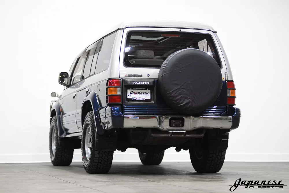 1995 Mitsubishi Pajero JDM car for sale — photo 6 of 25