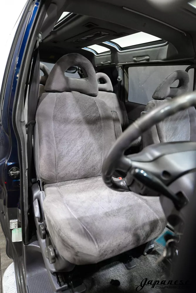 1996 Mitsubishi Delica JDM car for sale — photo 15 of 25