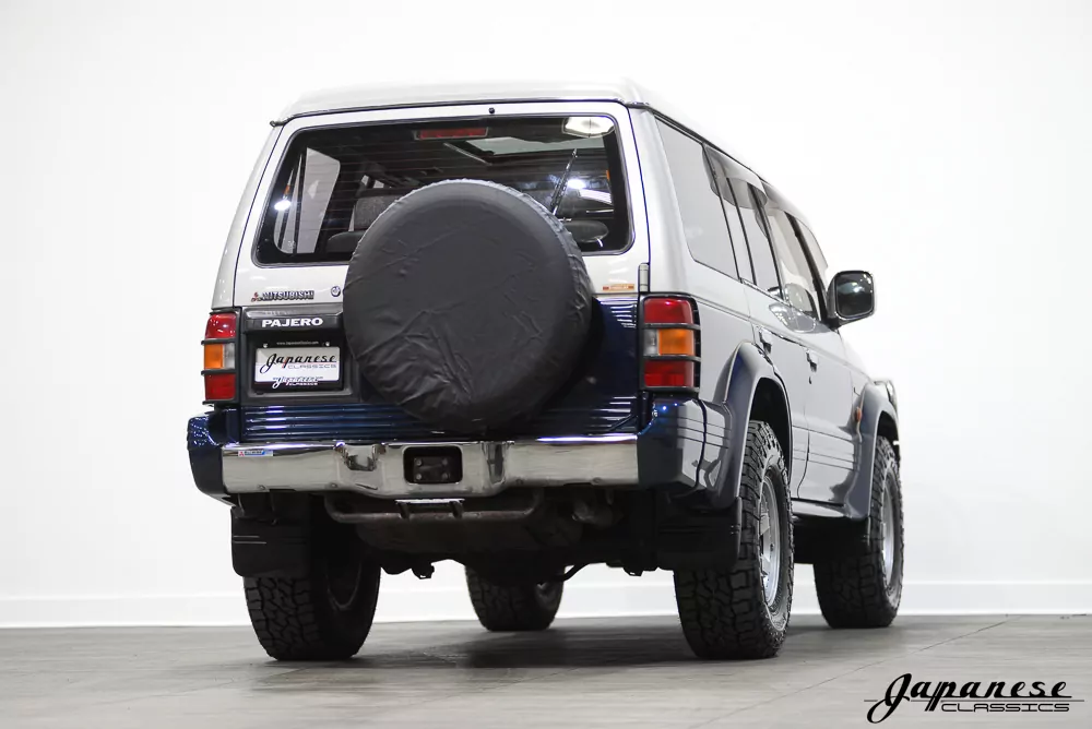 1995 Mitsubishi Pajero JDM car for sale — photo 8 of 25