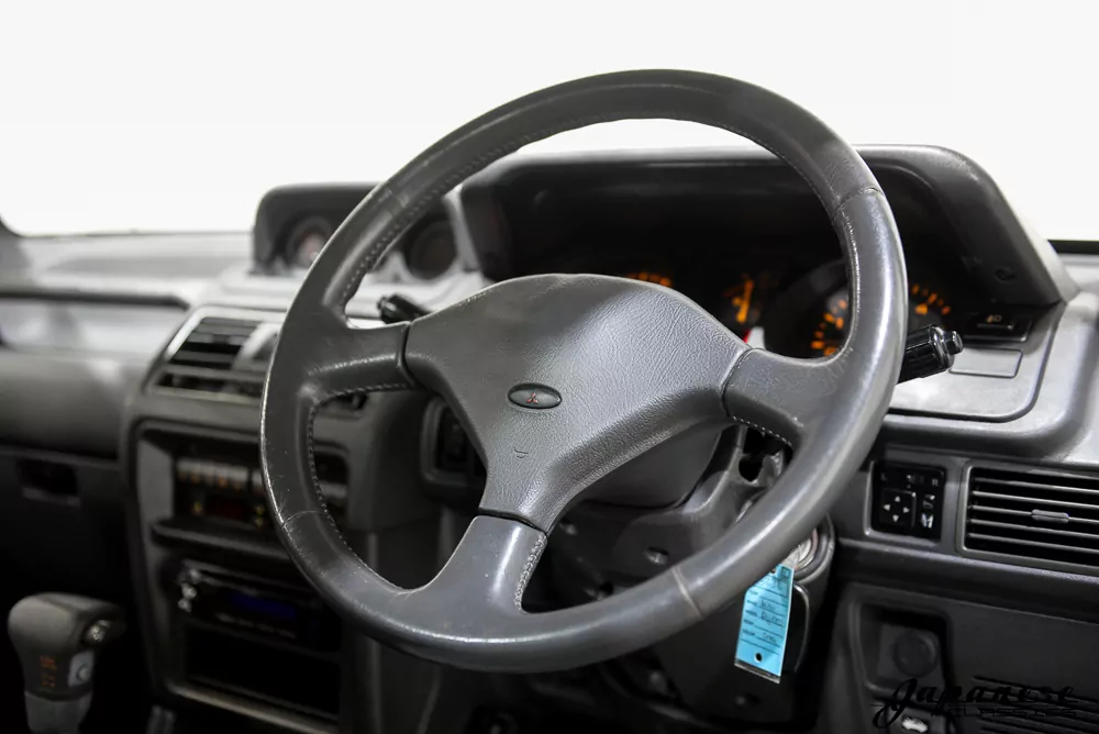 1995 Mitsubishi Pajero JDM car for sale — photo 12 of 25