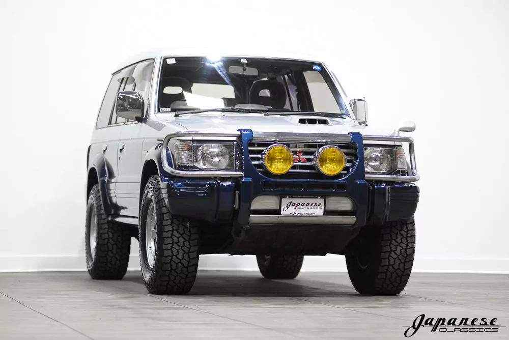 1995 Mitsubishi Pajero JDM car for sale — photo 3 of 25