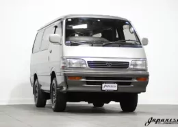 1995 4WD Toyota HiAce